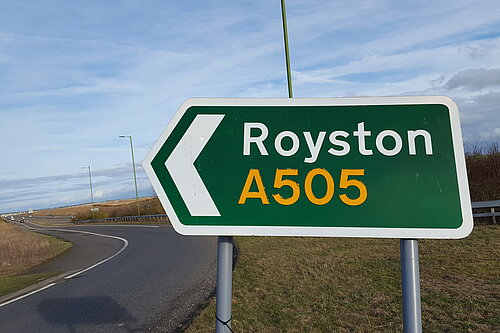 Road sign to Royston, A505